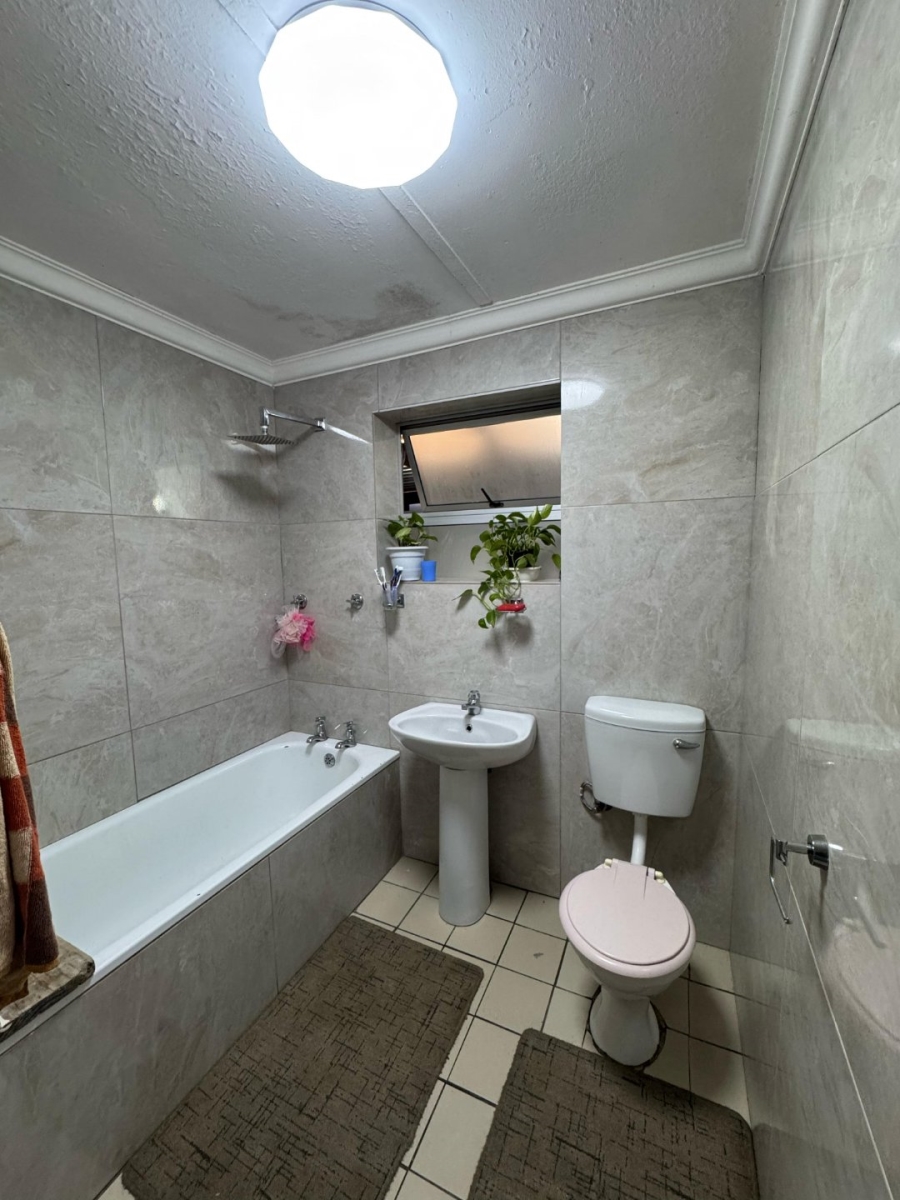 2 Bedroom Property for Sale in Portlands Western Cape